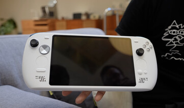 (Kép forrása: Ayaneo)