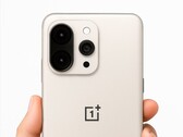 A OnePlus 15 nem hivatalos renderelése az új kamerakonfigurációt mutatja. (Kép forrása: OnePlus Club on X)