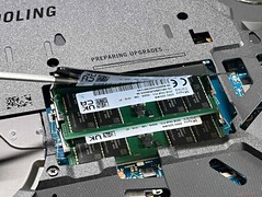 2x SO-DIMM foglalat