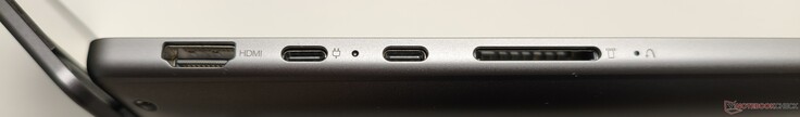 Bal oldal: HDMI 2.1, 2x USB-C 4 (beleértve DisplayPort 2.1 és Power Delivery), SD kártyaolvasó