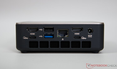 Sapphire Edge AI - Csatlakozók a hátoldalon