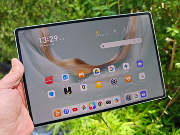 MatePad Pro 12.2 (2025) kültéren