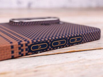 Aaron Buttons a Galaxy S26 Ultra számára készült védő tokkal kapcsolatban