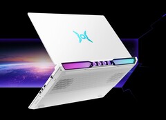 A Honor Win H9 hátulján négy kis ventilátor található.