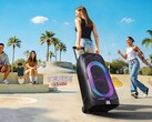 A Samsung Sound Tower 240 wattos és 18 órás akkumulátor-üzemidővel rendelkezik (Kép forrása: Samsung)
