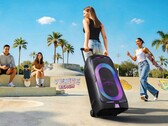 A Samsung Sound Tower 240 wattos és 18 órás akkumulátor-üzemidővel rendelkezik (Kép forrása: Samsung)