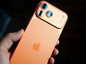 A képen látható Apple iPhone 17 Pro utódja ugyanazt a hivatalos árcédulát viselheti