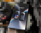 Az Insta360 X6 kiskereskedelmi csomagolásának közelképe.