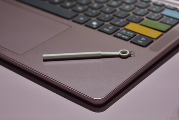 Billentyűkapcs-eltávolító eszköz a Lenovo IdeaPad Vibe készülékhez.