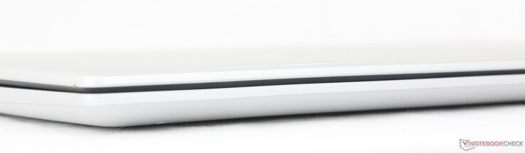 Elöl: Portok nélkül