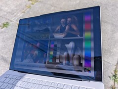 Kültéren, napfényben