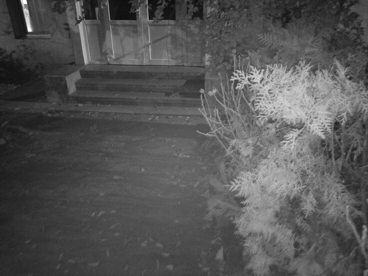 Éjszakai fényképezés: Tarasov - Notebookcheck): Éjjellátó kamera (Kép forrása: Sergey Tarasov - Notebookcheck)