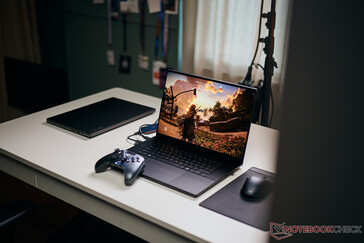 ...valamint a játék (kép forrása: Notebookcheck)