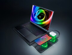 A Razer két Qi töltőtekercset csomagolt egy laptophüvelybe.
