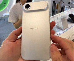 az iPhone 17 Air bábu a Apple Store Kínában látható, ami alátámasztja a korábbi kiszivárgott dizájnt. (Kép forrása: Majin Bu az X-en)