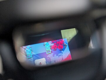 Xreal One Pro csatlakoztatva a Steam Deckhez, Hyper Light Driftert futtatva