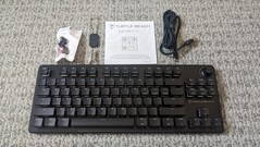 Turtle Beach Vulcan II TKL doboz tartalma