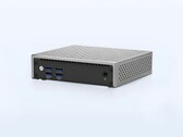 A Links LNE6412 egy szerény teljesítményű, négymagos Celeron CPU-t kínál, akár 32 GB RAM-mal párosítva.