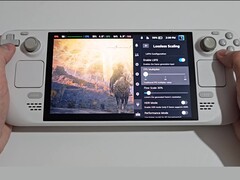 A Steam Deck előlapi nézete a képernyő bal oldalán futó Elden Ringgel, a jobb oldalon pedig a Lossless Scaling plug-in beállításai láthatóak, beleértve az FPS Multiplier, Flow Scale és Performance Mode kapcsolókat. (Kép forrása: Deck Wizard/YouTube)