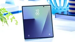 Egy kiszivárgott bemutatóvideón a Samsung Galaxy Z Fold 7 utódmodellje gyakorlatilag hajtásmentesnek tűnik.