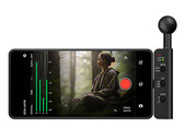 A Sony ECM-AX10 négy mikrofonnal rendelkezik, amelyek lehetővé teszik a térbeli hangfelvételek készítését okostelefonokon.