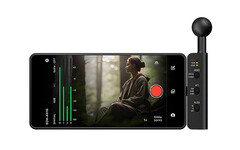 A Sony ECM-AX10 négy mikrofonnal rendelkezik, amelyek lehetővé teszik a térbeli hangfelvételek készítését okostelefonokon.