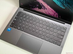 Chuwi UniBook Intel Wildcat processzorral