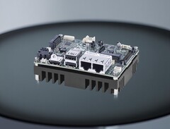 Az MSI MS-Cf16 V3.0 egy új SBC rengeteg I/O lehetőséggel. (Kép forrása: MSI)