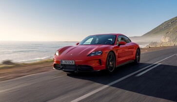A 2027-es Taycan GTS.
