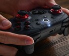 A 8BitDo Ultimate 2C Bluetooth már kapható áttetsző fekete színben. (Kép forrása: 8BitDo)