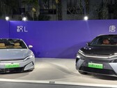 A BYD április 9-én hivatalosan is bemutatja a Han L szedánt és a Tang L SUV-t 1 MW-os ötperces töltéssel (Kép forrása: Electrowoz)