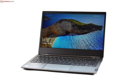 Lenovo ThinkBook 13s-IWL laptop rövid értékelés. Test device courtesy of CampusPoint.