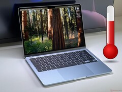 A Apple MacBook Air 13 M5 kizárólag passzív hűtésre támaszkodik, és nem rendelkezik ventilátorokkal.