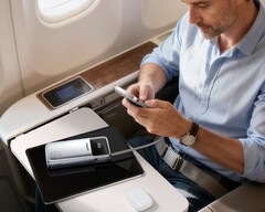 A Pisen TP-D108 Bolt power bank nagy, 20.000 mAh kapacitású akkumulátorral büszkélkedhet 