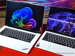 A ThinkPad X9 Aura Edition már mutatták ki a Glacial White (kép forrása: Notebookcheck)