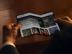 A Huawei várhatóan kevesebb mint két hónapon belül lecseréli a képen látható Mate XT-t. (Kép forrása: Huawei)