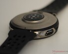 A Cheetah 2 Pro készüléken vannak optikai érzékelők, de EKG-funkciója nincs
