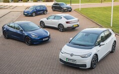 Elektromos autók. A Rho Motion jelentése szerint az Egyesült Királyságban 2025 márciusában rekordszámú, 100000 EV-t adtak el (Kép forrása: Driving.co.uk)