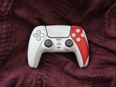 A Sony DualSense Wireless Controller - God of War 20th Anniversary Limited Edition már megvásárolható a PS Direct oldalon 84,99 dollárért. (Kép forrása: PlayStation)