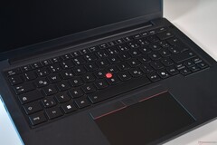 Az új Lenovo ThinkPad T14 Gen 7 billentyűzete.