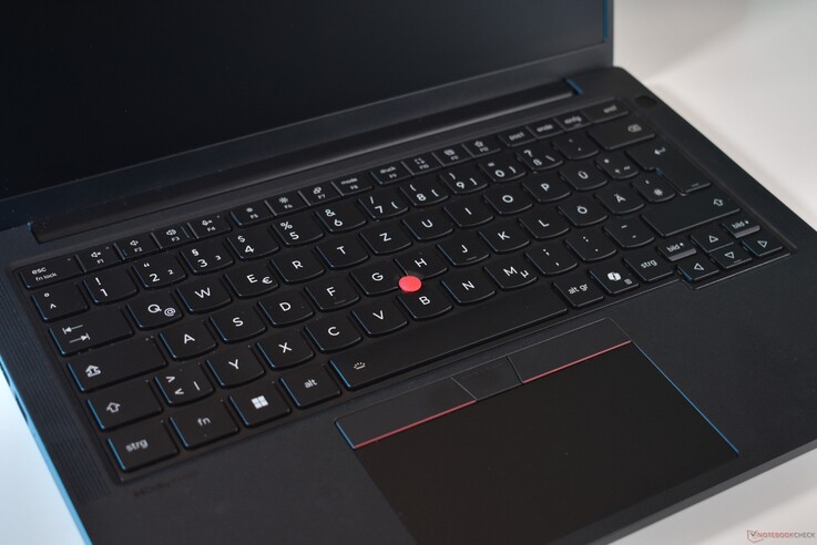 Lenovo ThinkPad T14 Gen 7: Billentyűzet