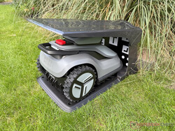 TerraMow V1000 a garázsában