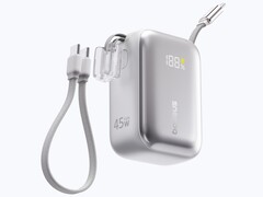 A 20 000 mAh-s változatnak két beépített USB-C-kábele van, akárcsak a 10 000 mAh-s modellnek.