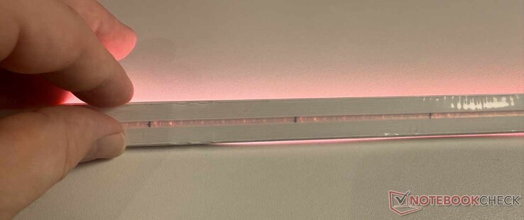 A Govee COB Strip Light 2 Pro 6,5 cm-enként vágható (fekete jelölések)