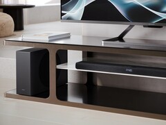 A Sharp HT-SBW320 2.1ch Ultra-slim Soundbar (képünkön) 2025 októberében jelenik meg Európában. (Kép forrása: Sharp)