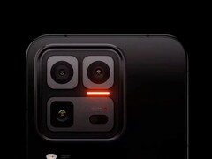 A Vivo iQoo 15 Ultra