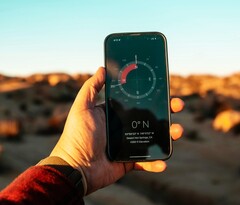 Apple azt tervezi, hogy az iOS 26.3-mal megakadályozza, hogy az iPhone-felhasználókat a hálózati szolgáltatók nyomon kövessék. (Kép forrása: Robert Penaloza)