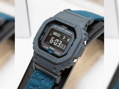 Közelkép a Casio G-Shock GWBX5600CBG-2 tokjáról és szíjáról.