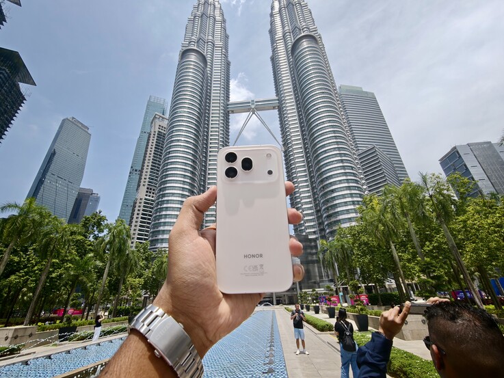 A Honor 600 Pro három hátsó kamerával rendelkezik