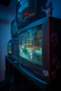 Lépjen a múltba a vintage konzolokkal és a retro hangulattal - a nosztalgia tükörképe, amelyet a connecticuti retro gaming pop-up eseményeken fedeztek fel (Megjegyzés: Ez egy illusztratív kép, nem magukról az eseményekről) (Kép forrása: Ivan Rudoy/Unsplash)